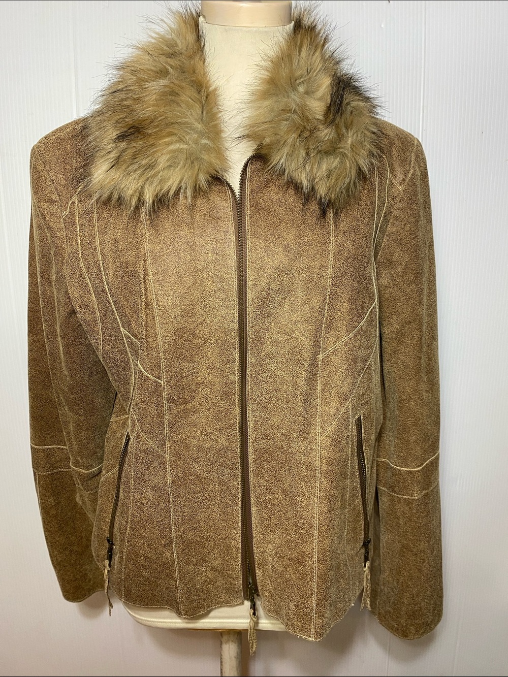Women's 100% Leather Jacket with Faux Fur Collar Zip Jacket - Brown